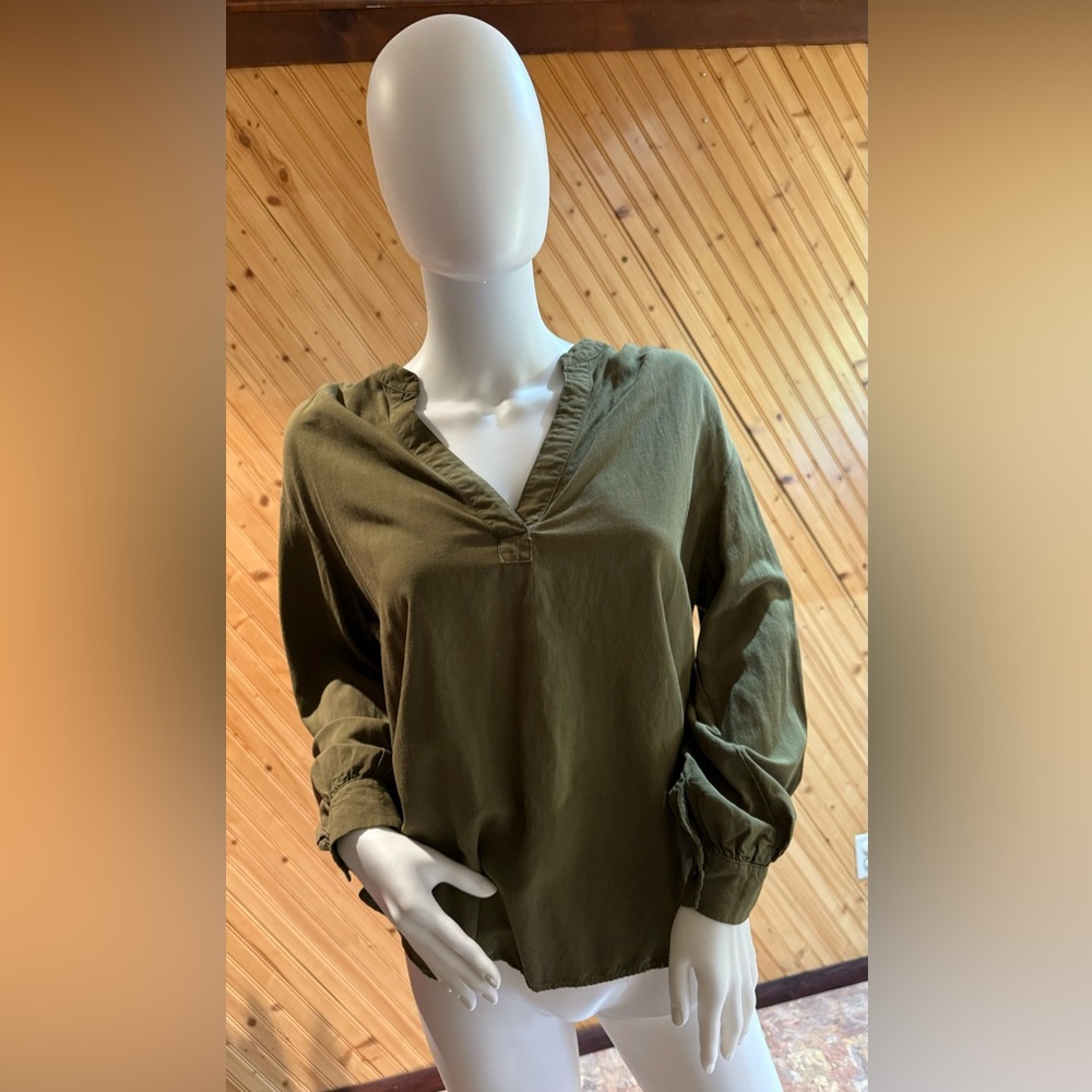 Gap green popover. Size M Petite.